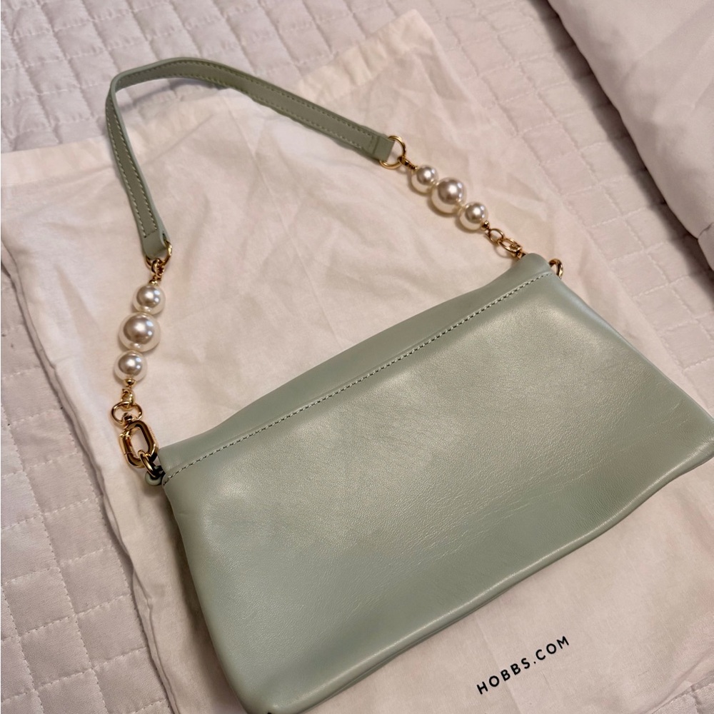 Jas Pearl Clutch with Pearl detail - Picture 7 of 10
